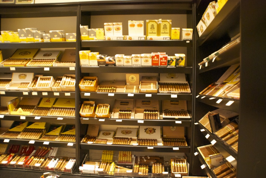 Jeffrey Street Whisky & Tobacco (2)